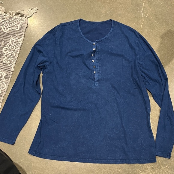Blue Long Sleeve Shirt - Picture 1 of 5